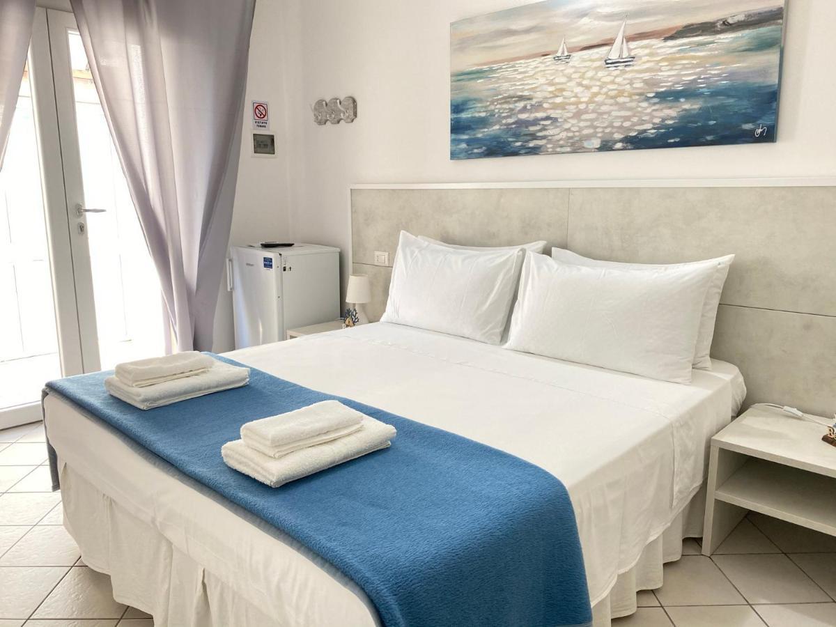 B&B Fellini Gallipoli Bagian luar foto