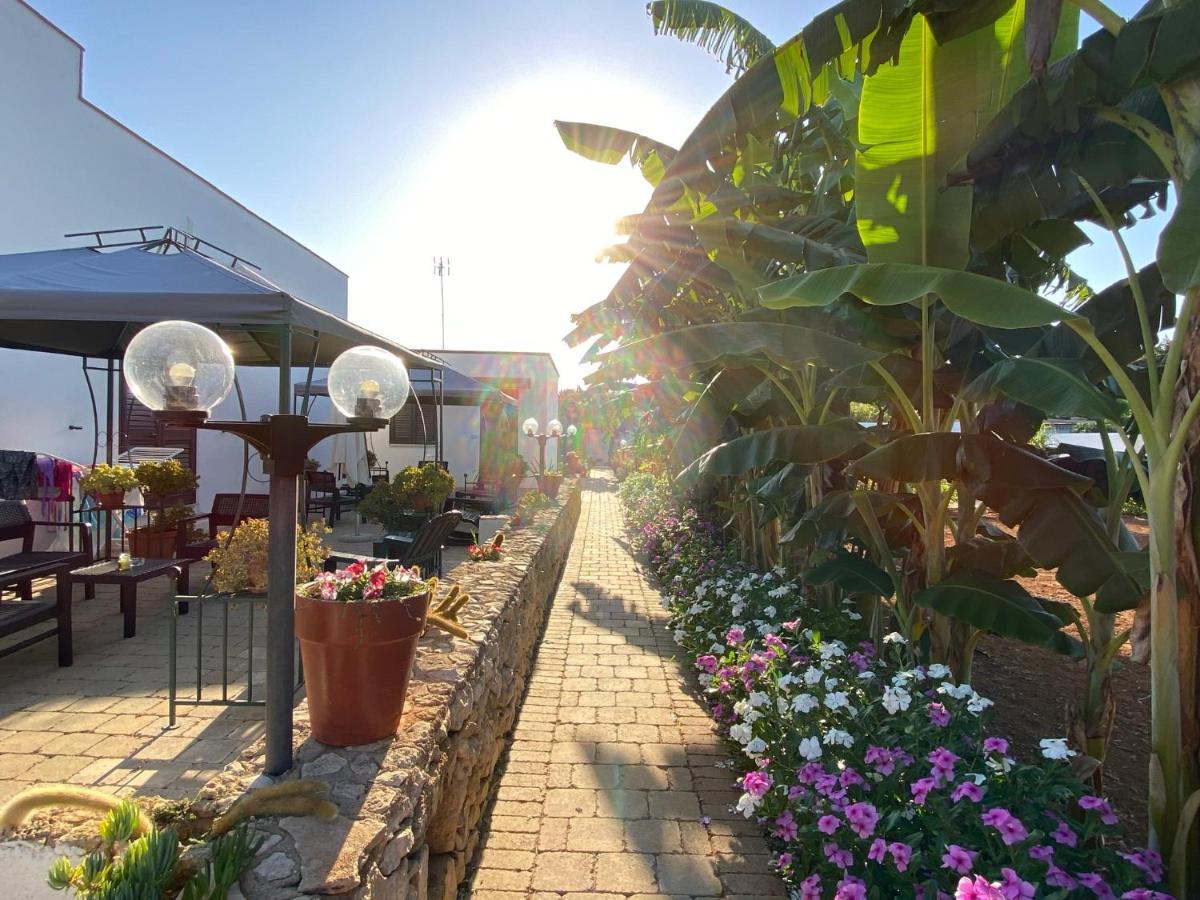 B&B Fellini Gallipoli Bagian luar foto